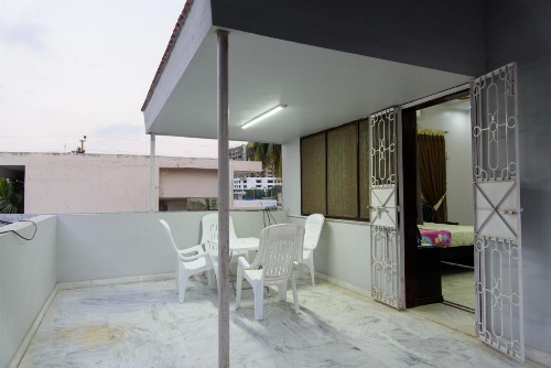 Patel Residency Guest House image 11