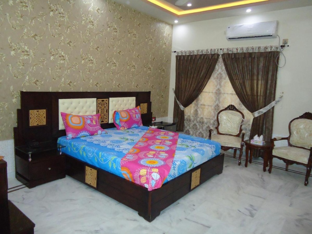 Room image 5
