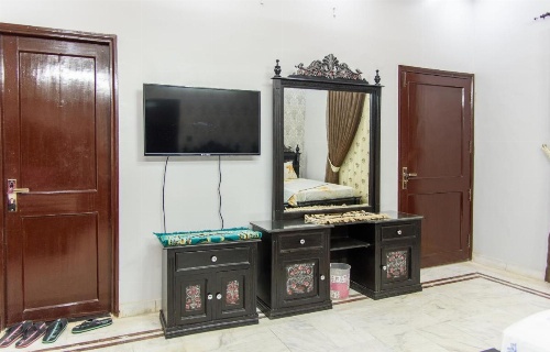 Patel Residency Guest House image 9